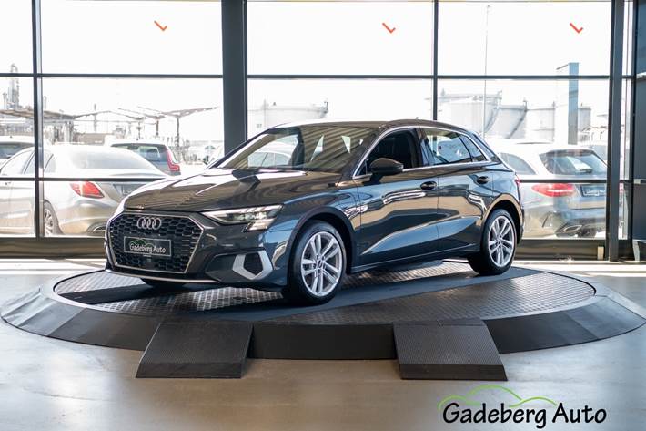 Grå Audi A3 fra 2021