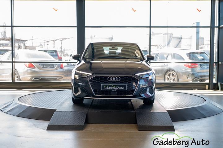Grå Audi A3 fra 2021