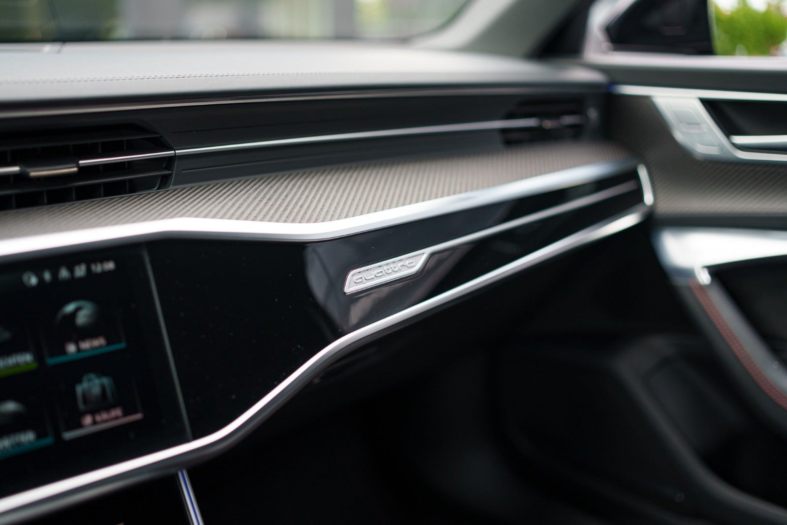 Sort Audi RS6 fra 2023