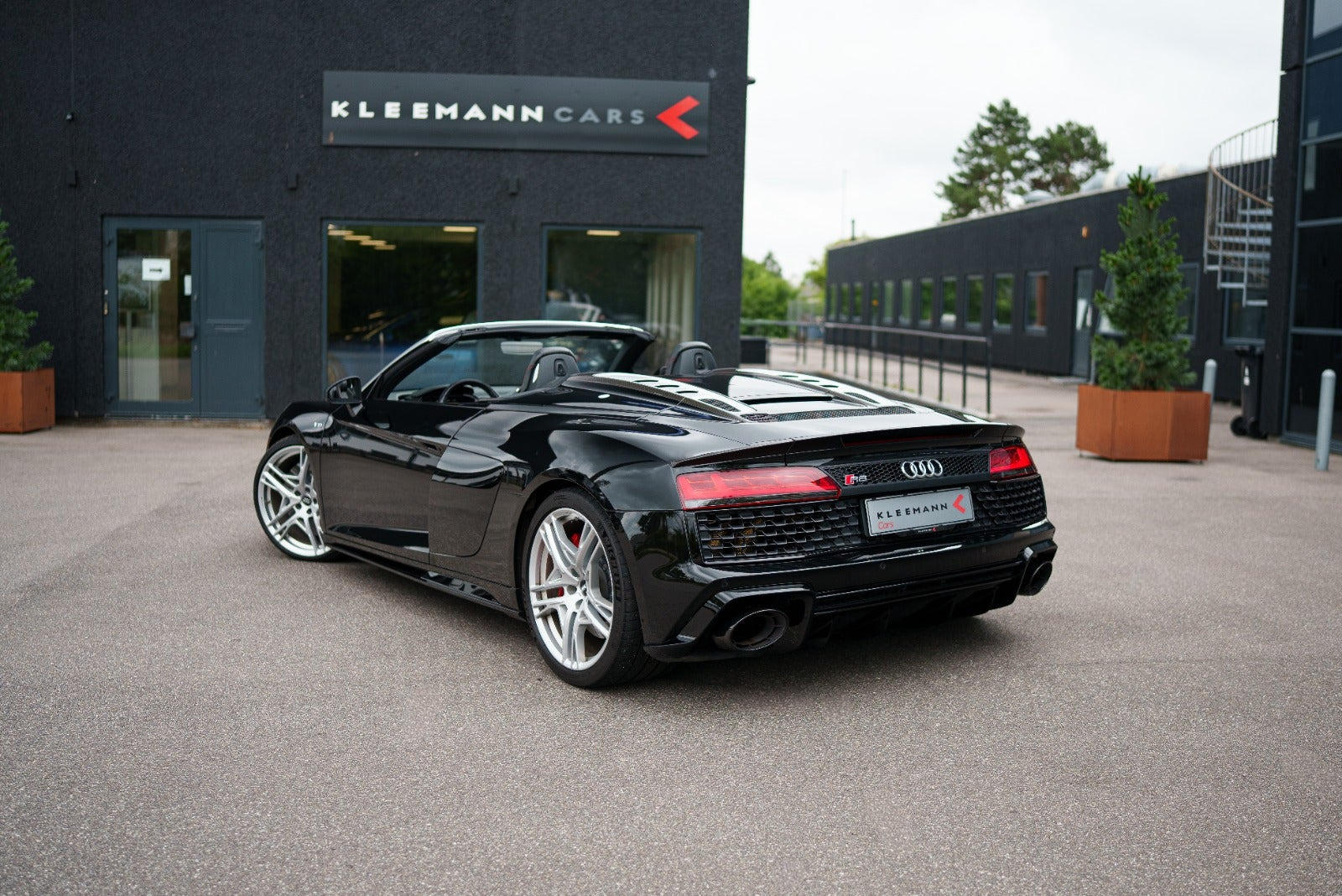 Gul Audi R8 fra 2019