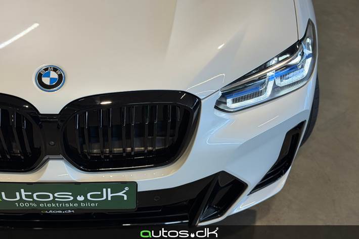 Hvid BMW iX3 fra 2023