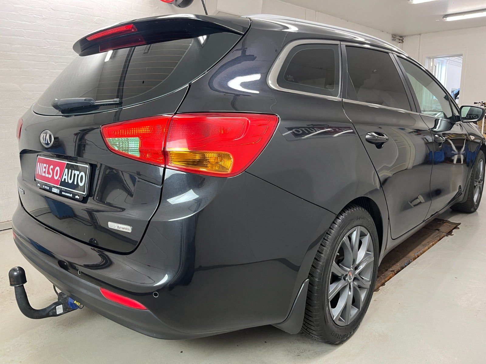Sort Kia Ceed fra 2014