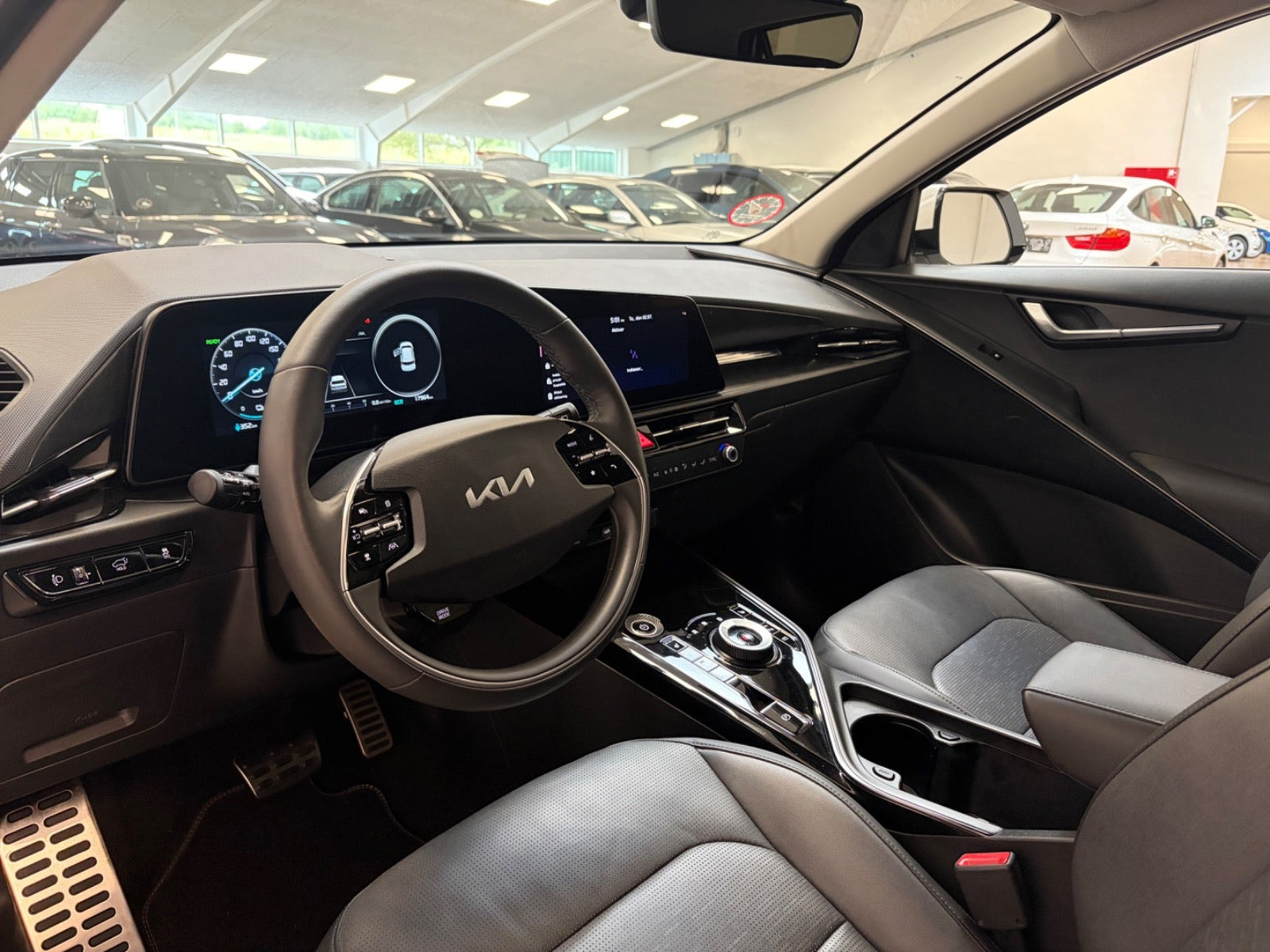 Hvid Kia Niro fra 2024