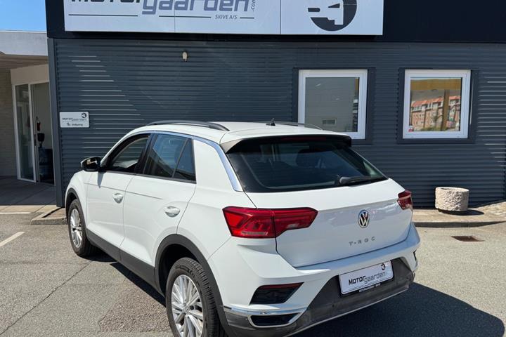 Hvid VW T-Roc fra 2018