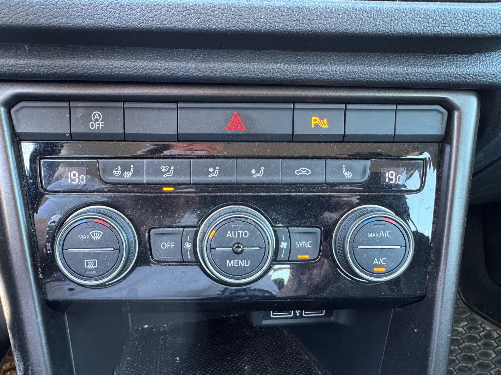 Hvid VW T-Roc fra 2018