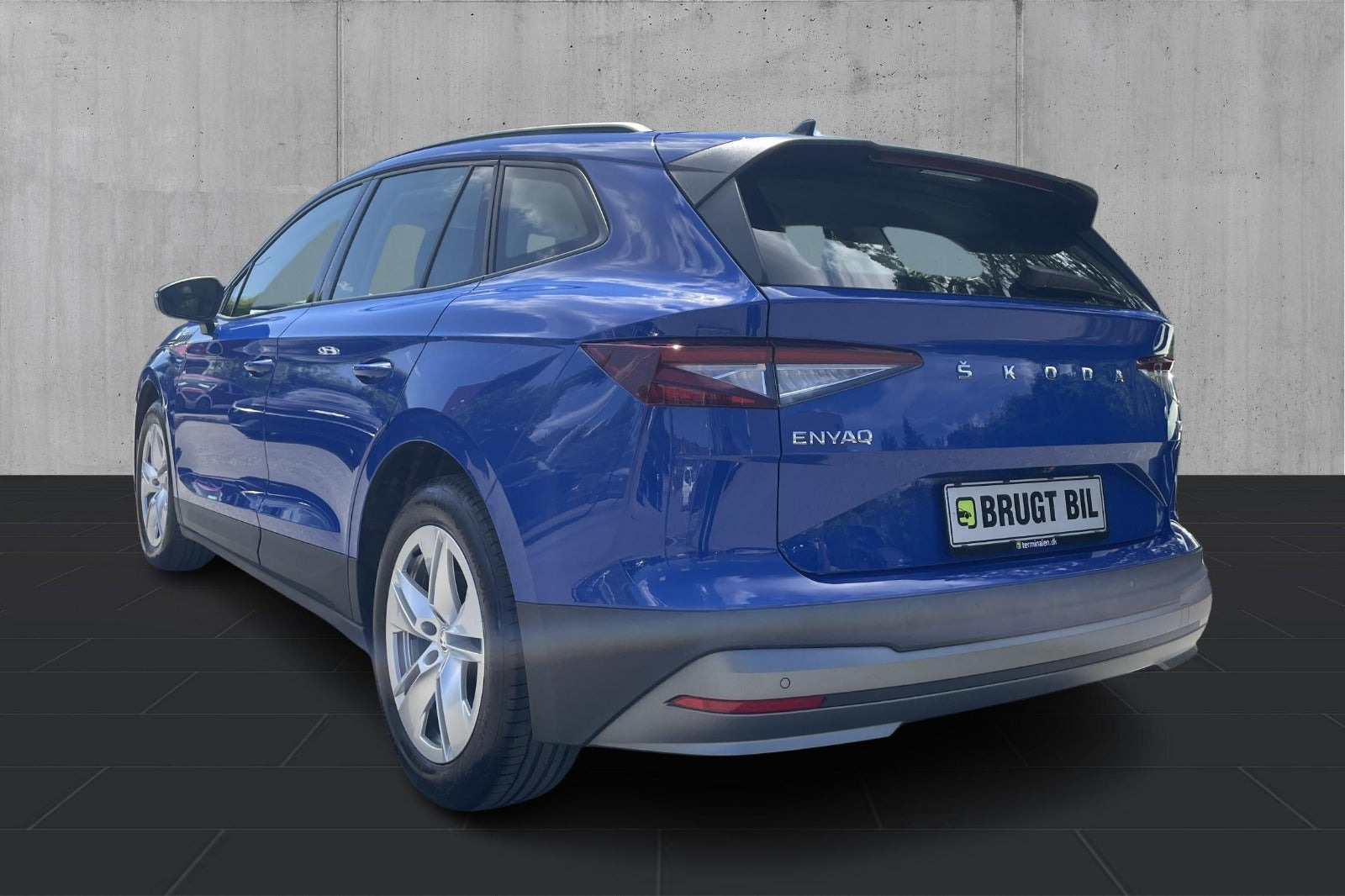 Blå Skoda Enyaq fra 2023