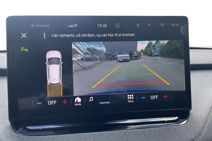 Blå Skoda Enyaq fra 2023