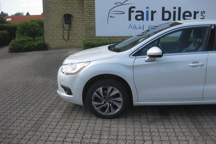 Hvid Citroën DS4 fra 2013