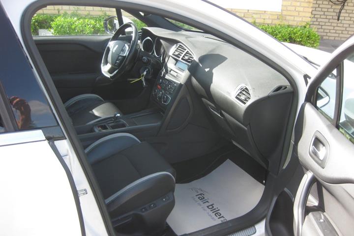 Hvid Citroën DS4 fra 2013