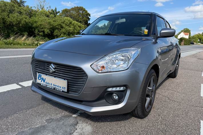 Grå Suzuki Swift fra 2018