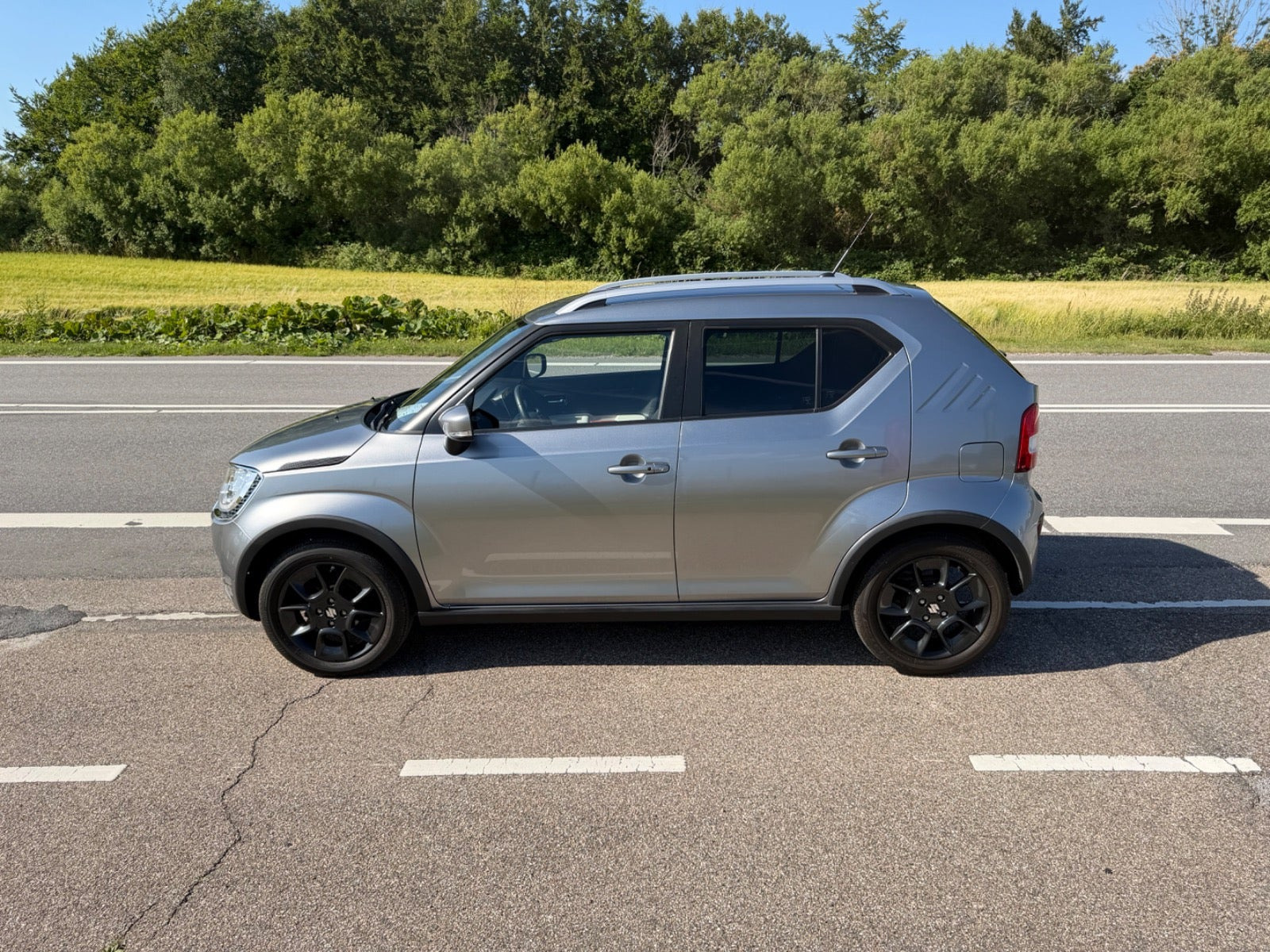 Grå Suzuki Ignis fra 2017
