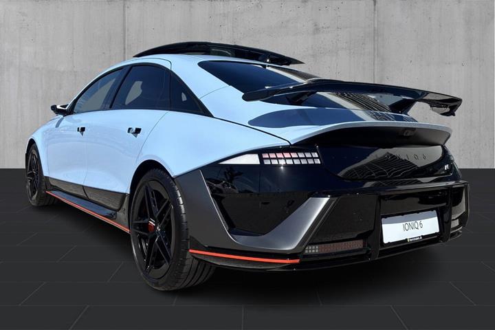 Blå Hyundai Ioniq 6 fra 2026