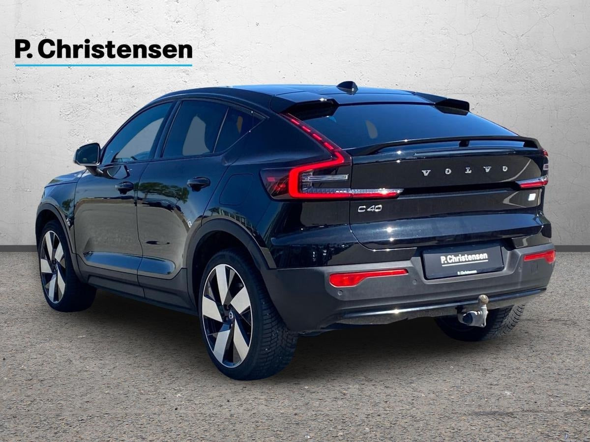 Sort Volvo C40 fra 2023