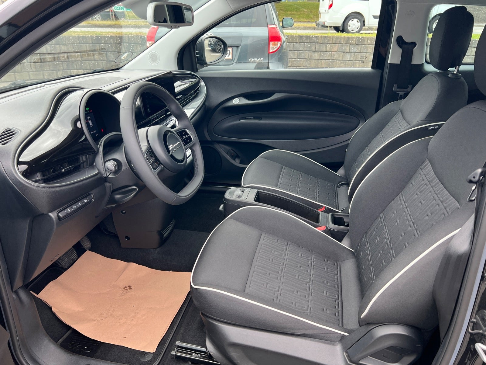 Sort Fiat 500e fra 2023