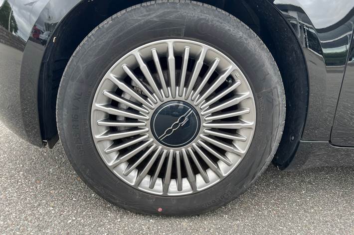 Sort Fiat 500e fra 2023