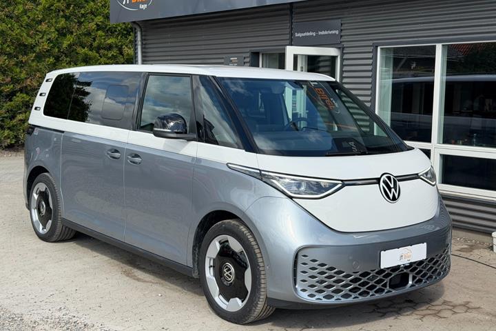 Sølv VW ID.Buzz fra 2026 set udefra