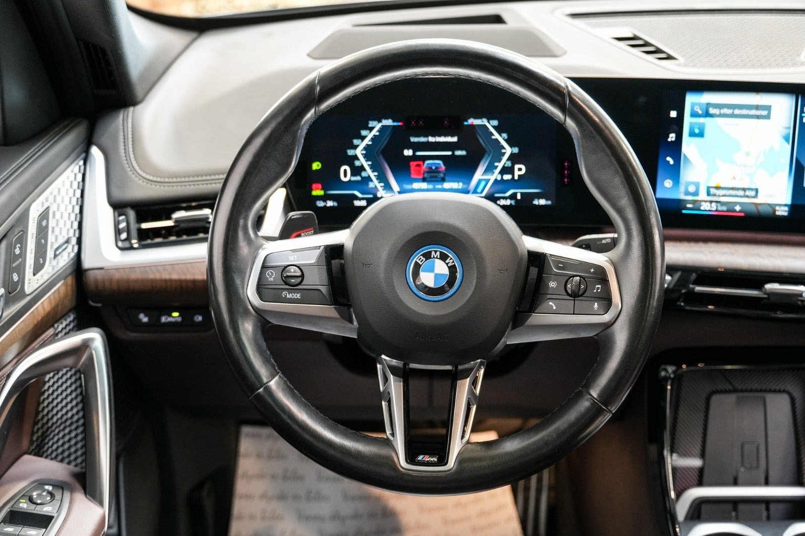 Sort BMW iX1 fra 2023