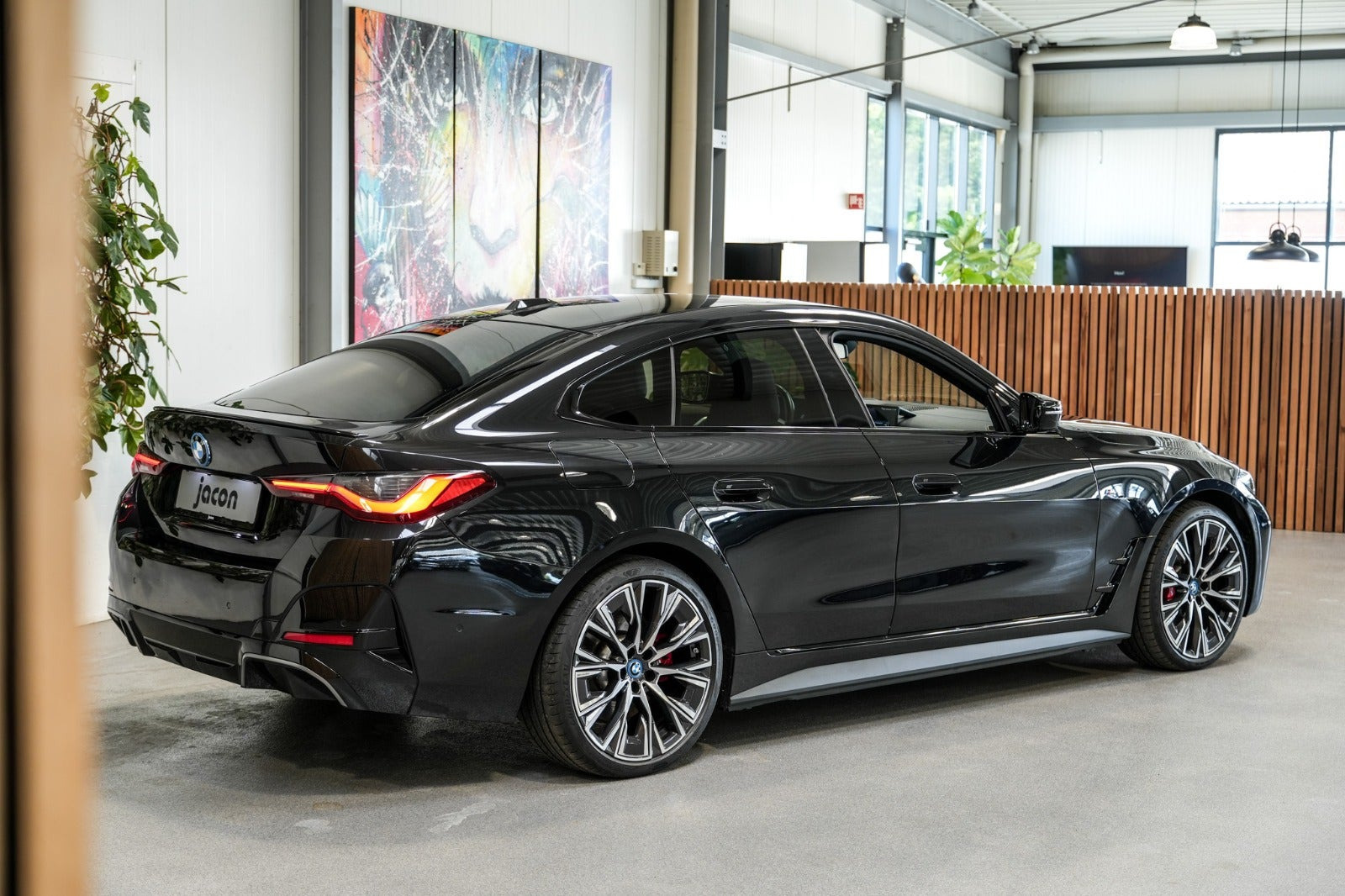 Sort BMW i4 fra 2023
