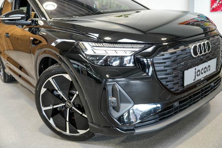 Sort Audi Q4 e-tron fra 2023