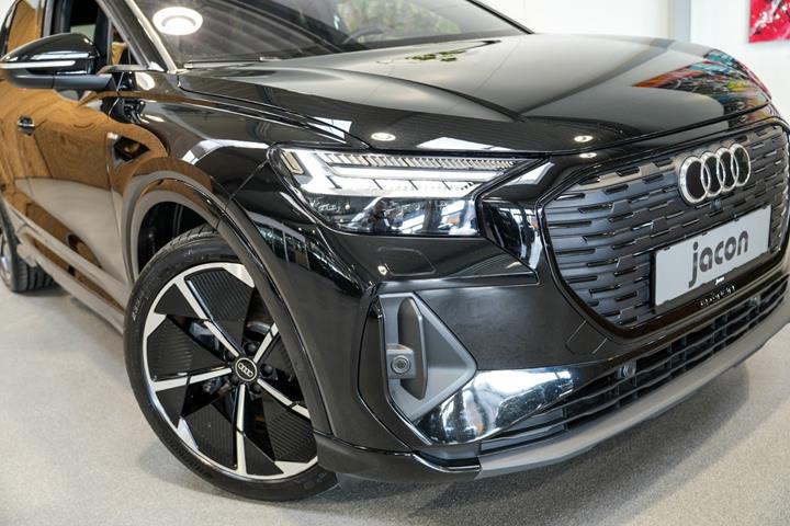 Sort Audi Q4 e-tron fra 2023