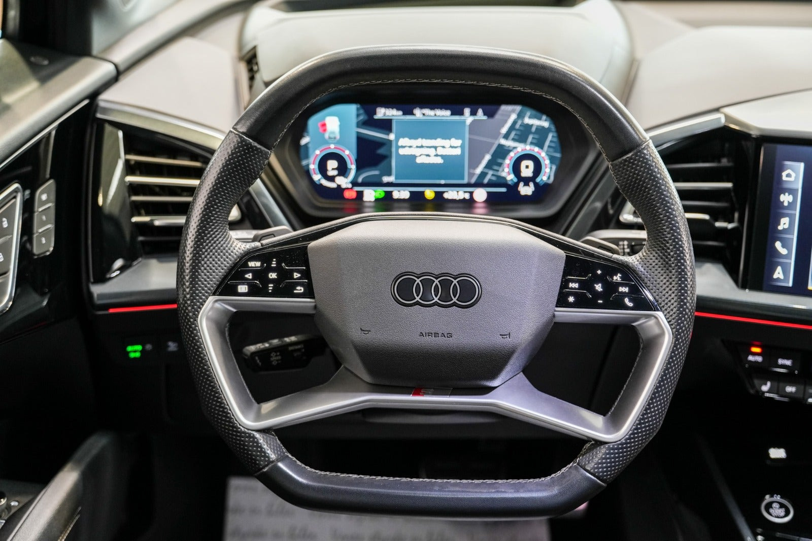 Sort Audi Q4 e-tron fra 2023