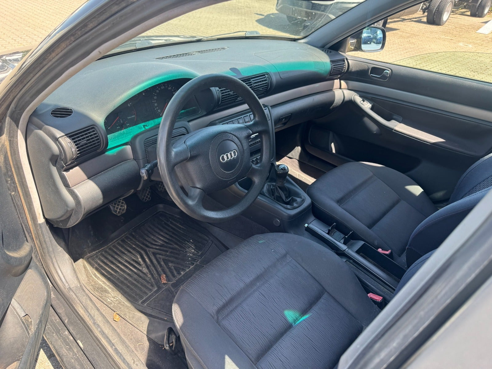 undefined Audi A4 fra 1998