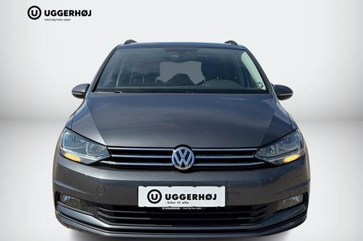Grå VW Touran fra 2020