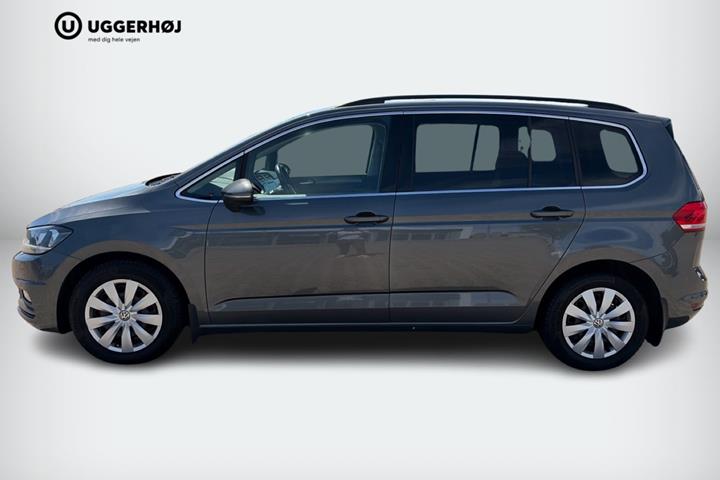 Grå VW Touran fra 2020