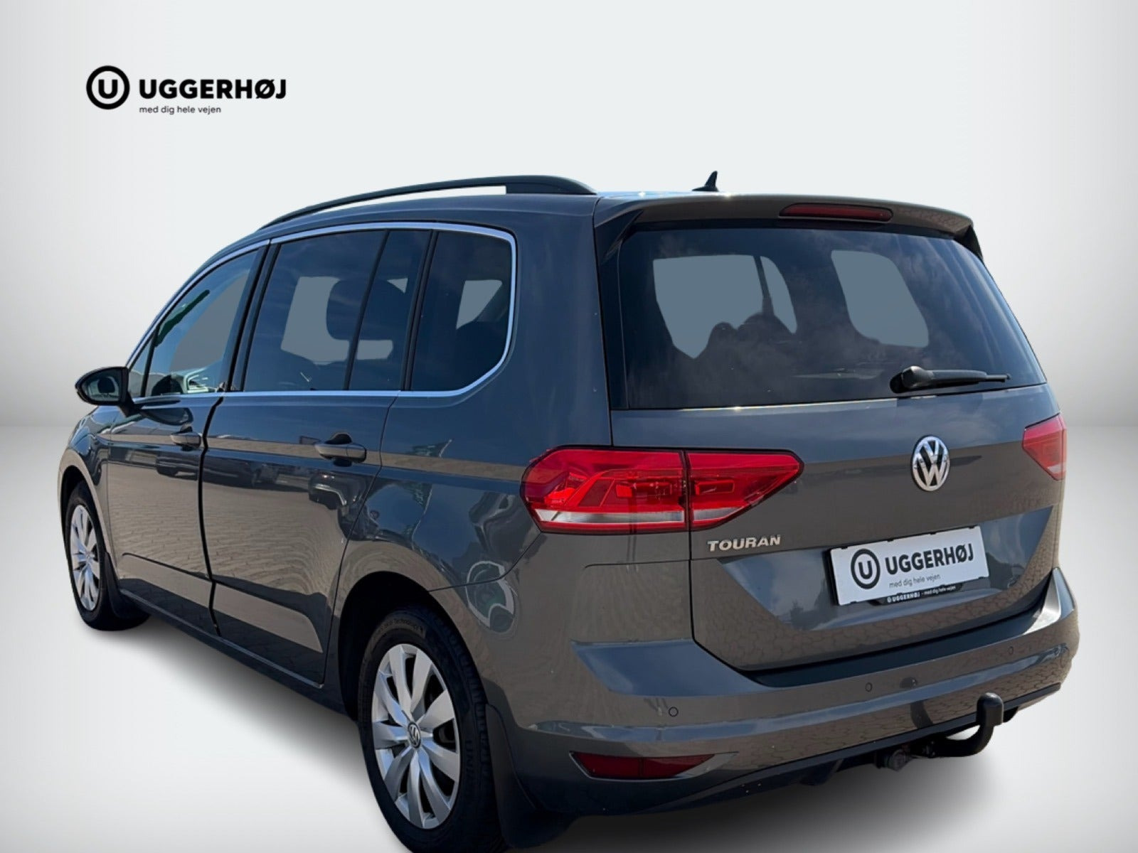 Grå VW Touran fra 2020