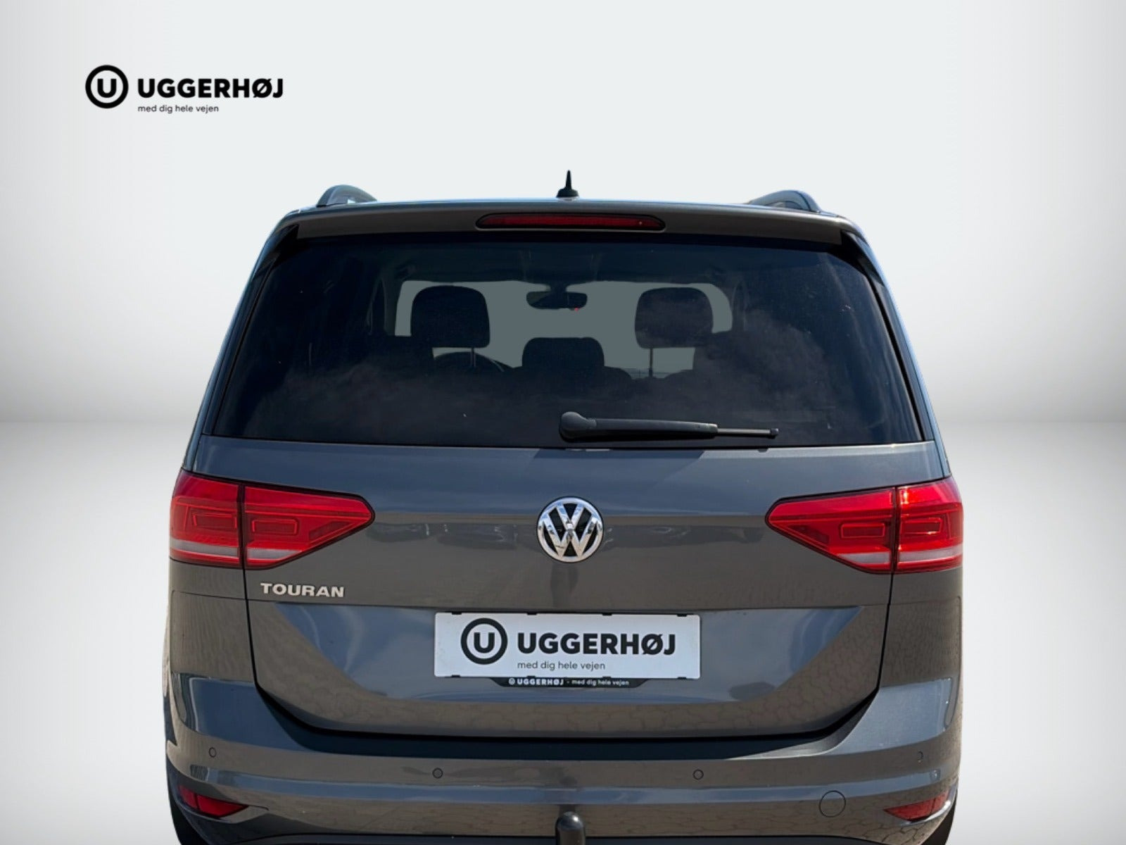 Grå VW Touran fra 2020
