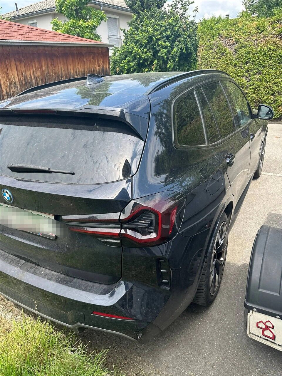 Sort BMW iX3 fra 2023