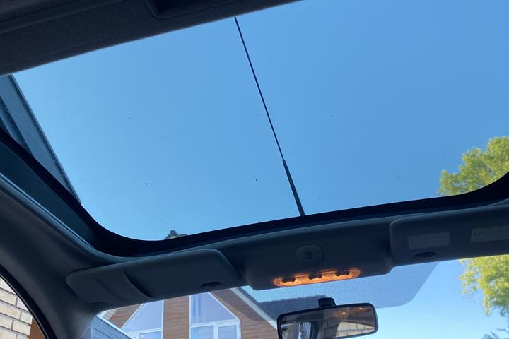 Hvid Nissan Micra fra 2013