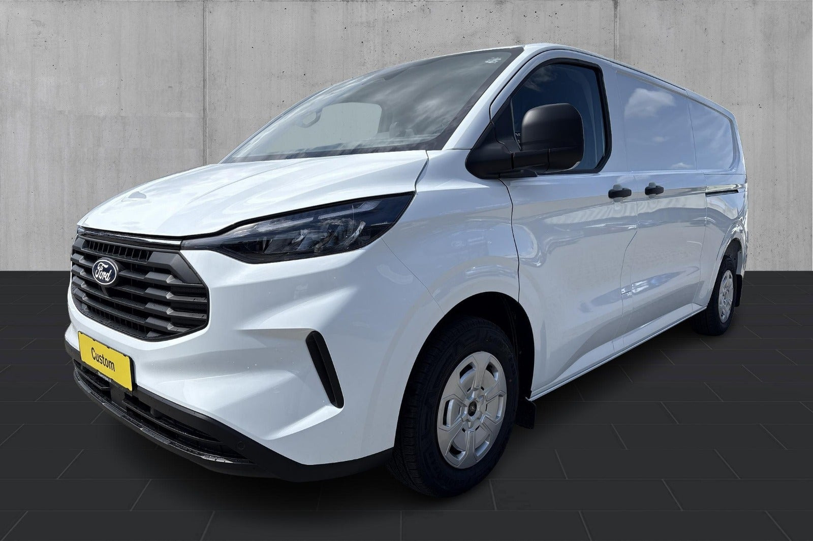 Grå Ford Transit Custom 320 L2 fra 2026