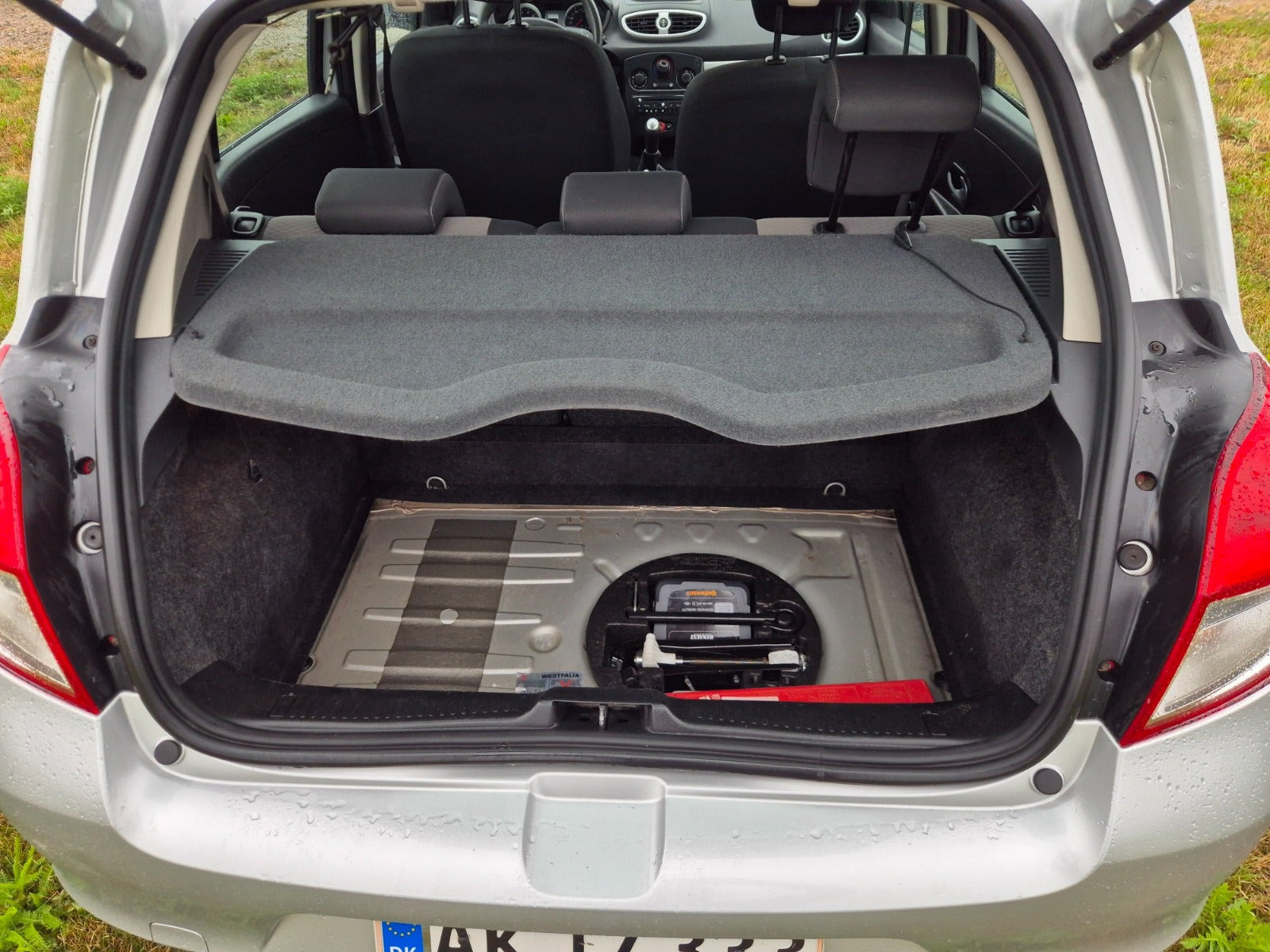 Sølv Renault Clio III fra 2010