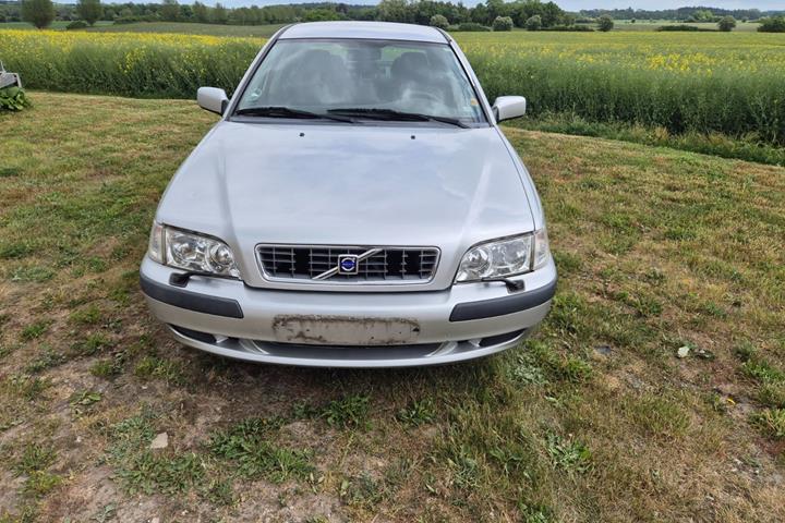 Sølv Volvo S40 fra 2003