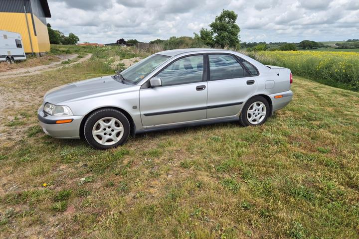 Sølv Volvo S40 fra 2003