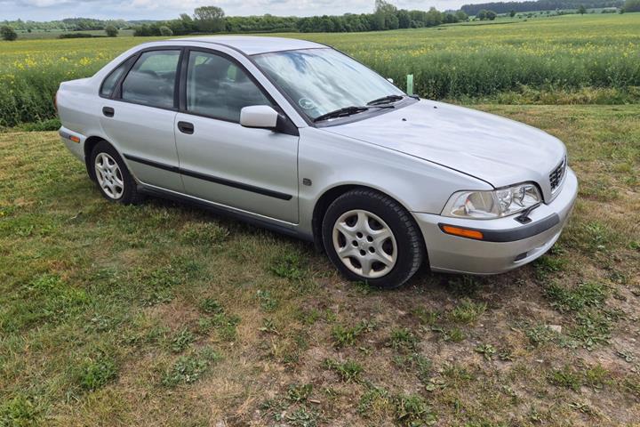 Sølv Volvo S40 fra 2003