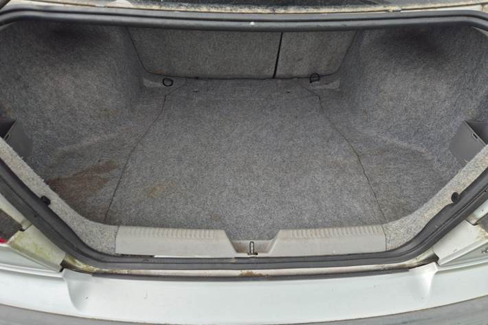 Sølv Volvo S40 fra 2003