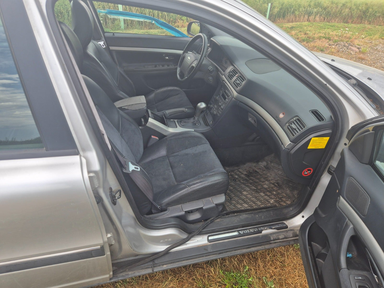 Sølv Volvo S80 fra 2000