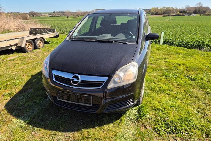Sort Opel Zafira fra 2007