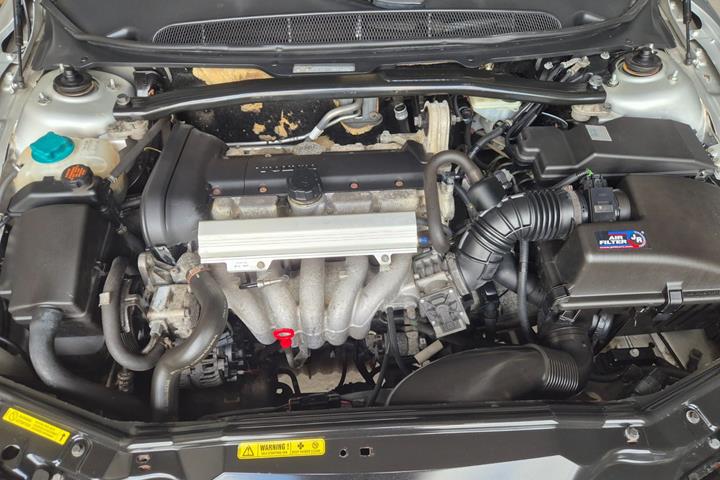 Sølv Volvo S80 fra 2001