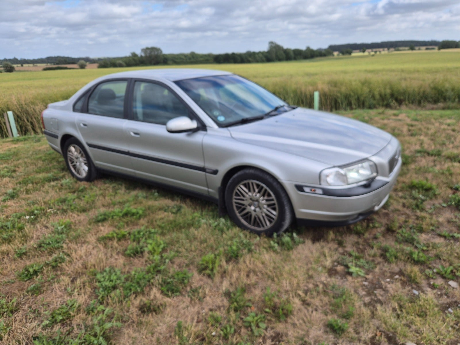 Sølv Volvo S80 fra 1998