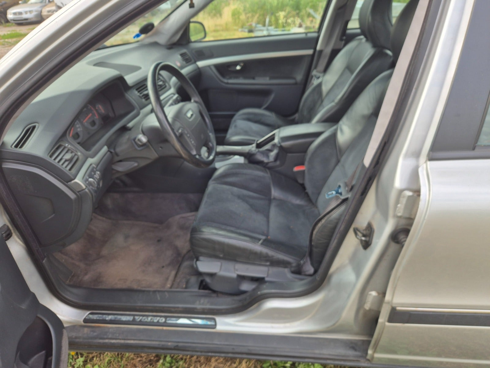 Sølv Volvo S80 fra 1998