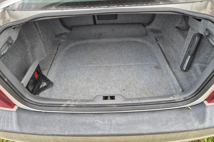 Sølv Volvo S80 fra 1998