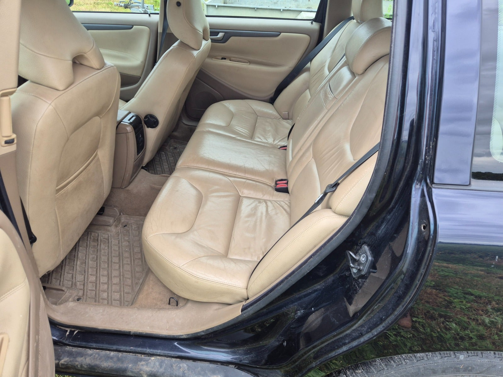Blå Volvo V70 fra 2006