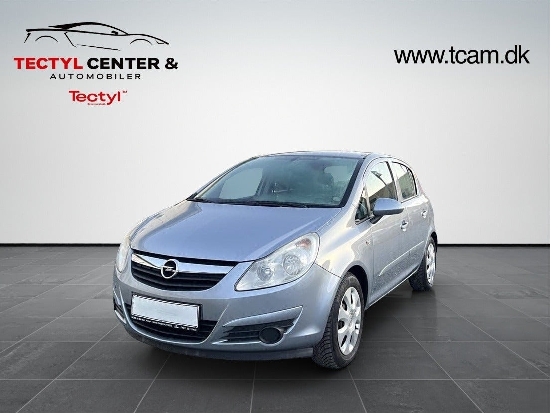 Grå Opel Corsa fra 2013