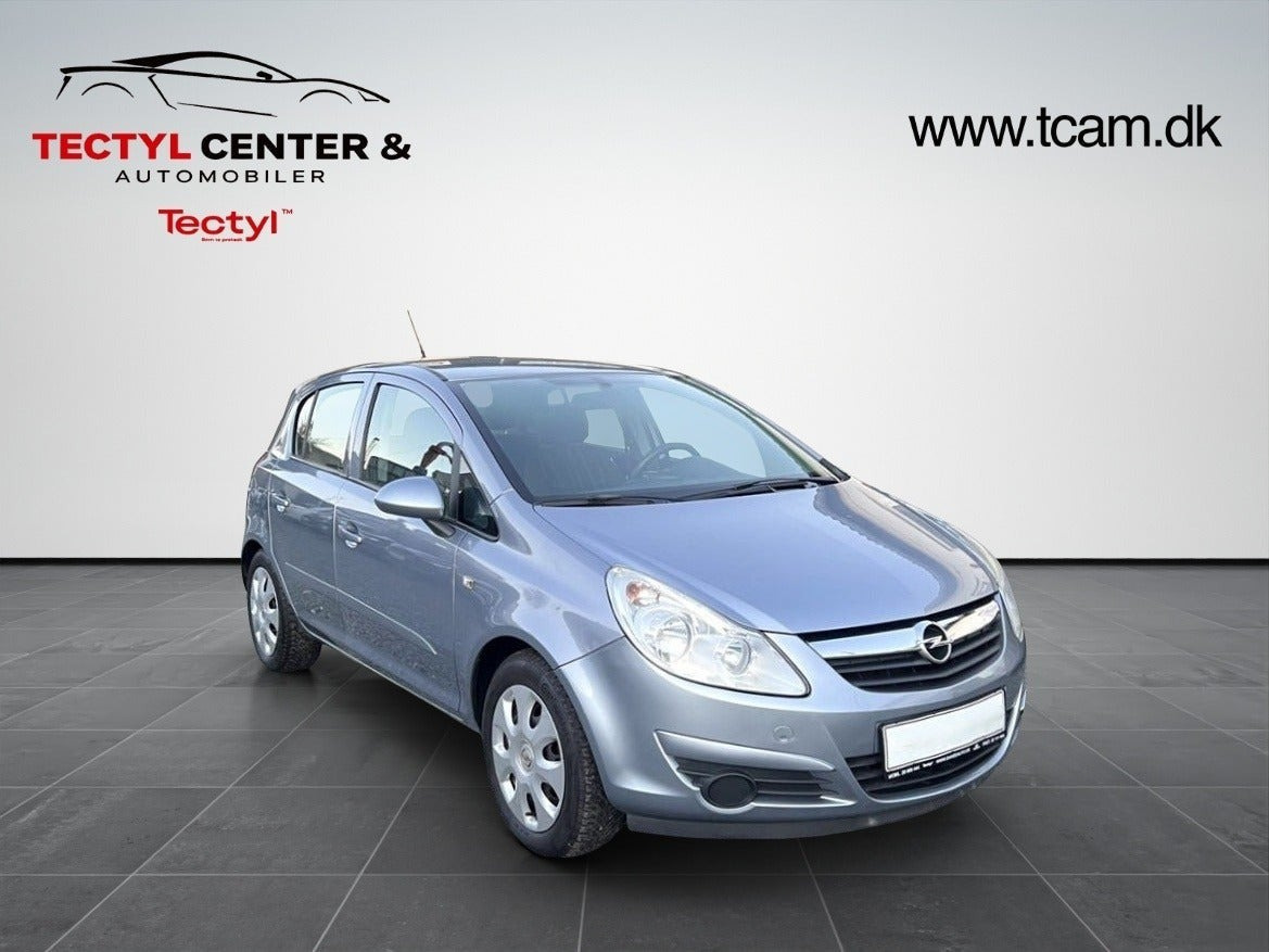 Grå Opel Corsa fra 2013