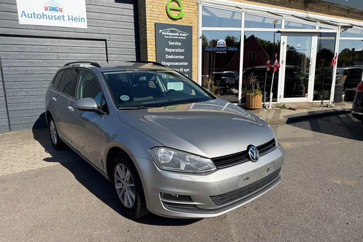 Orange VW Golf VII fra 2014