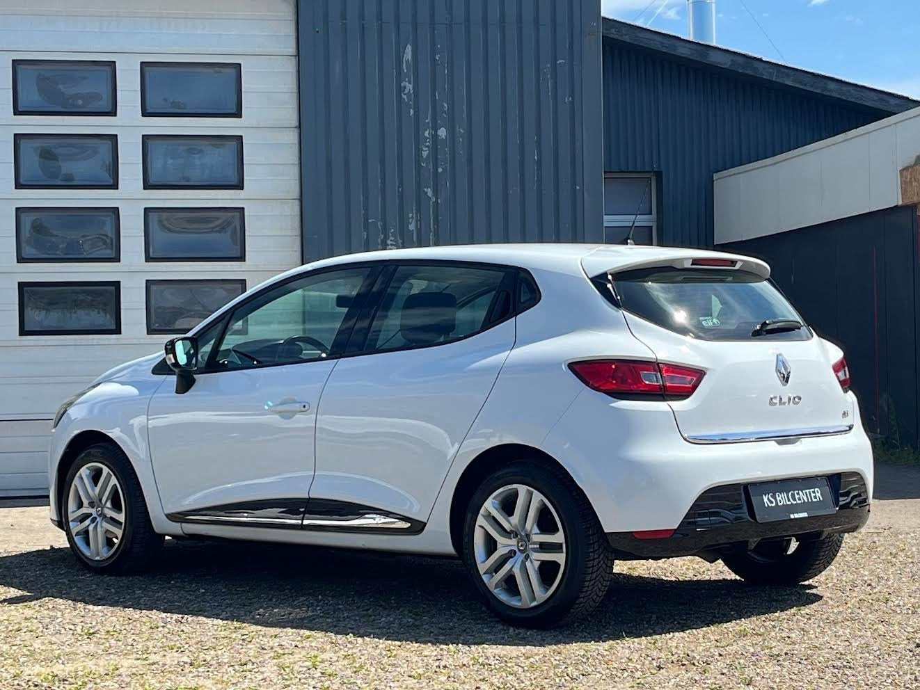 Hvid Renault Clio IV fra 2014