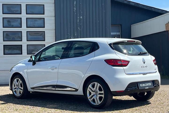 Hvid Renault Clio IV fra 2014